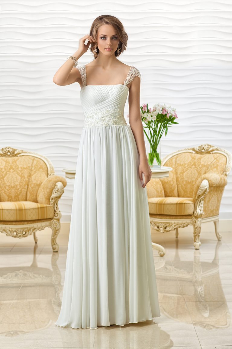 Robe de mariée fluide avec bretelles