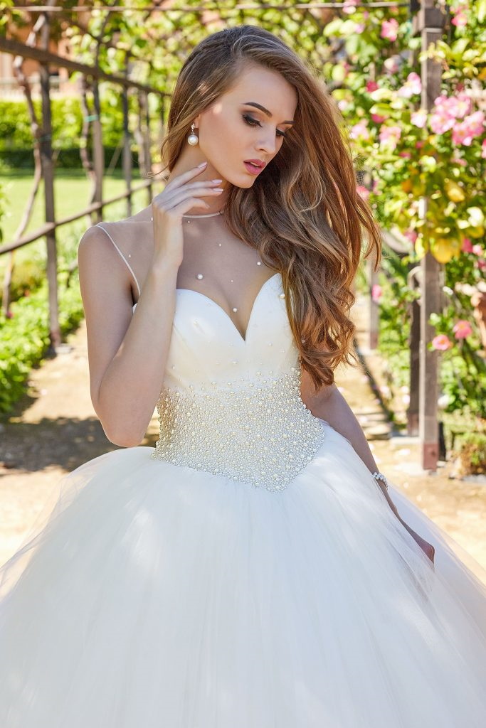 robe de mariee bustier cœur perle