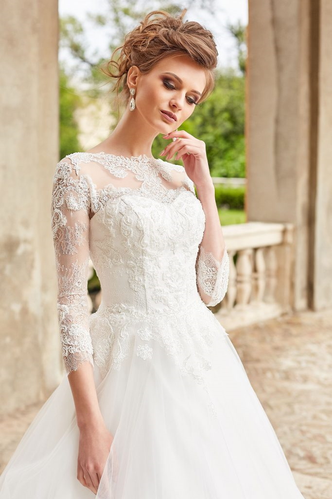 robe de mariee princesse manches en dentelle