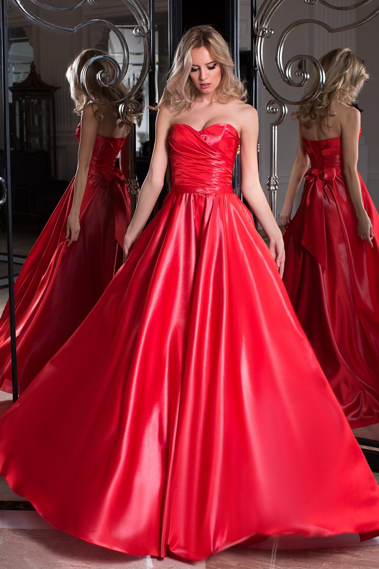 Robe de soirée rouge silhouette en A