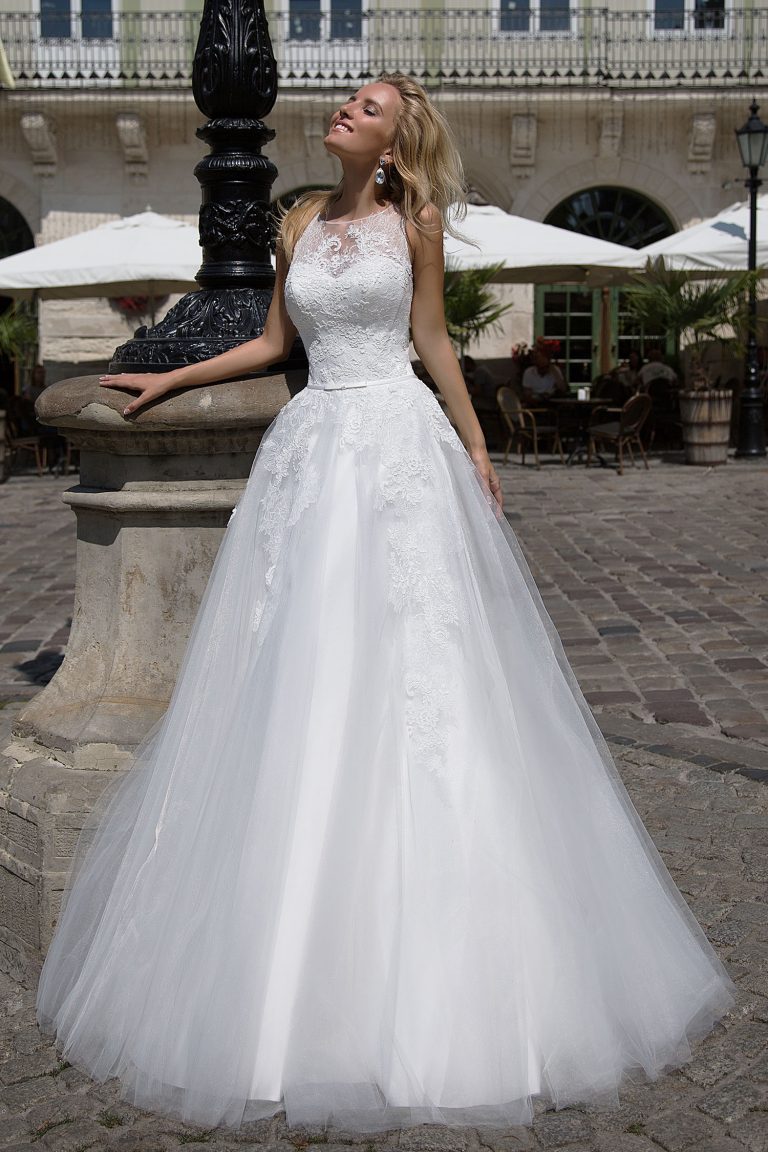 Robe de mariée A-Line en tulle et dentelle