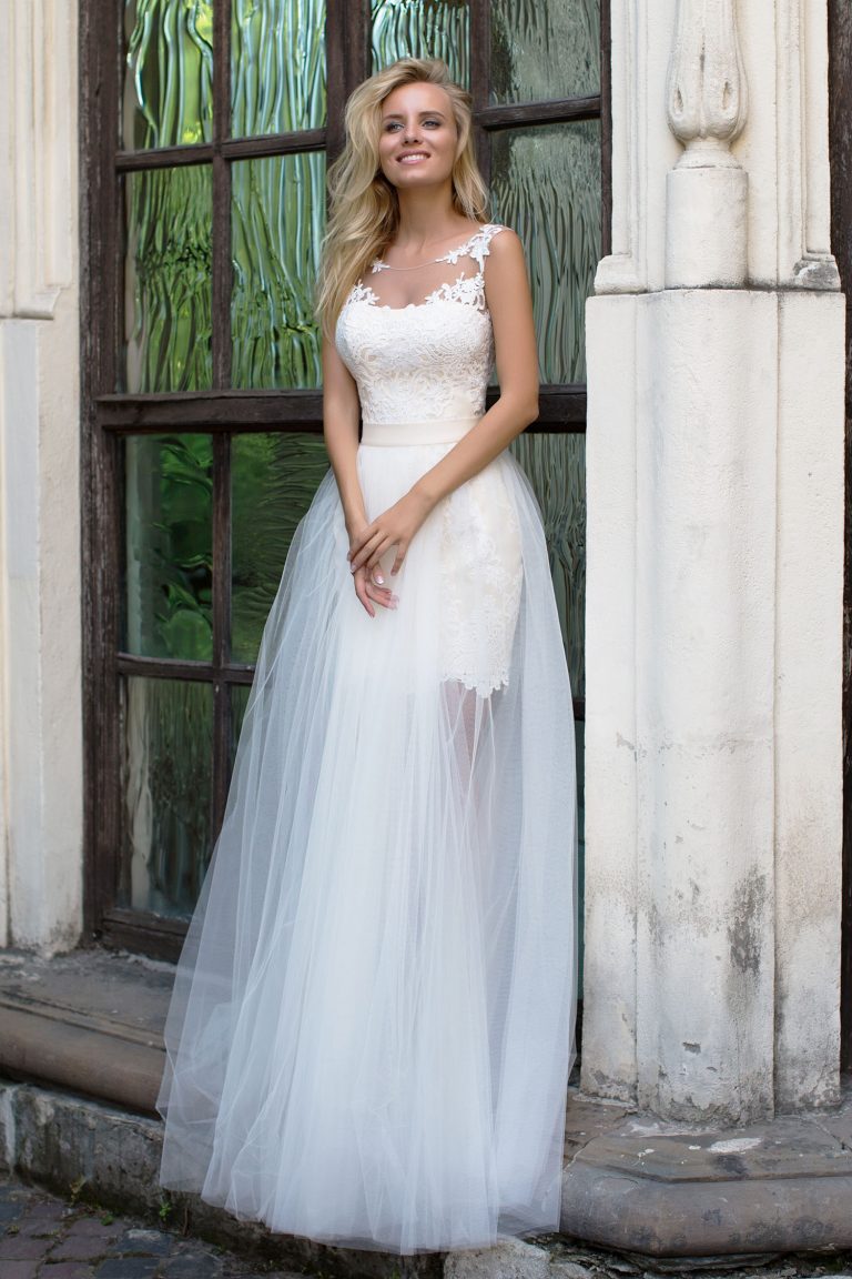 Robe de mariée manches courtes