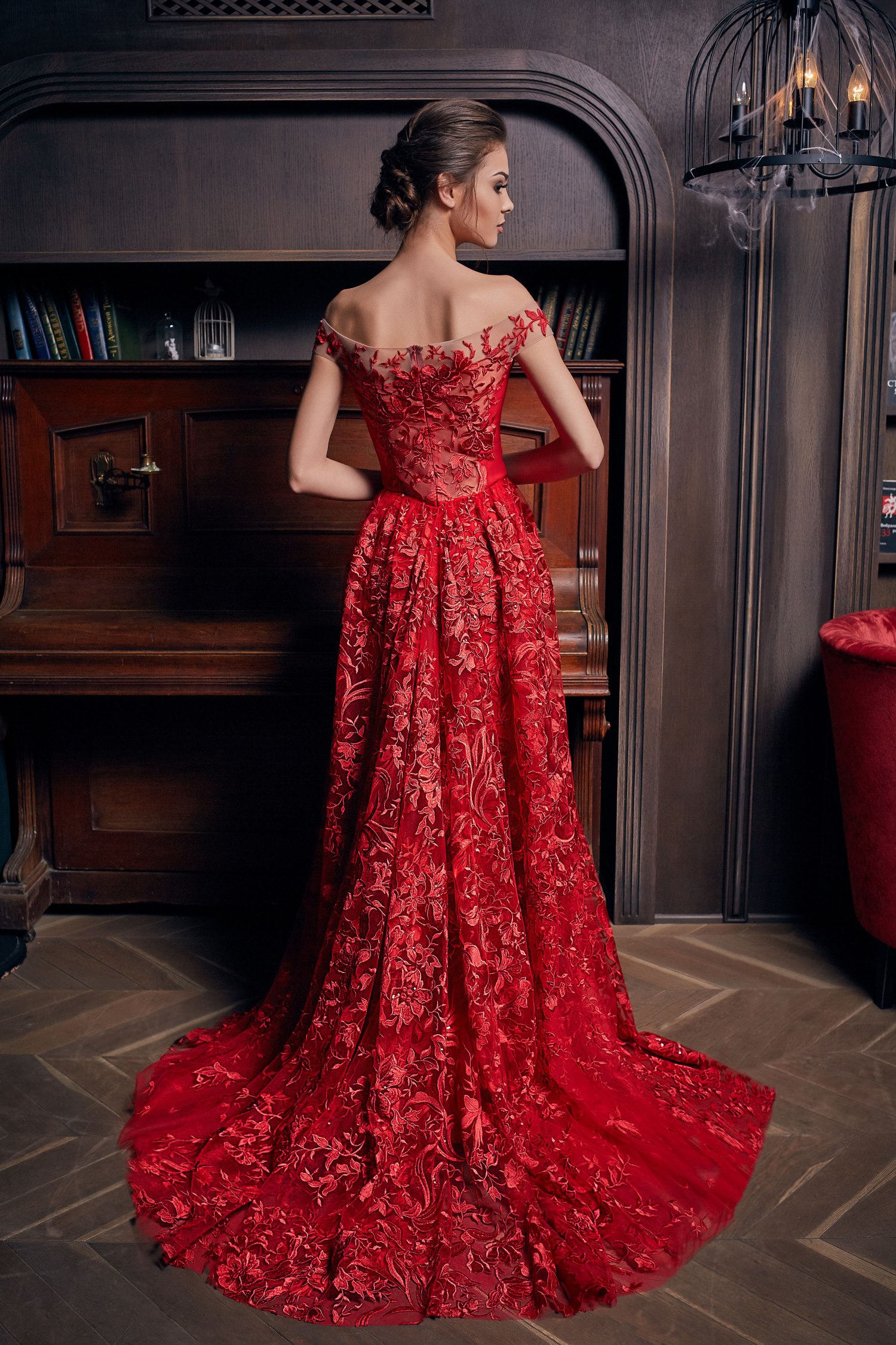 robe de soirée rouge avec traîne