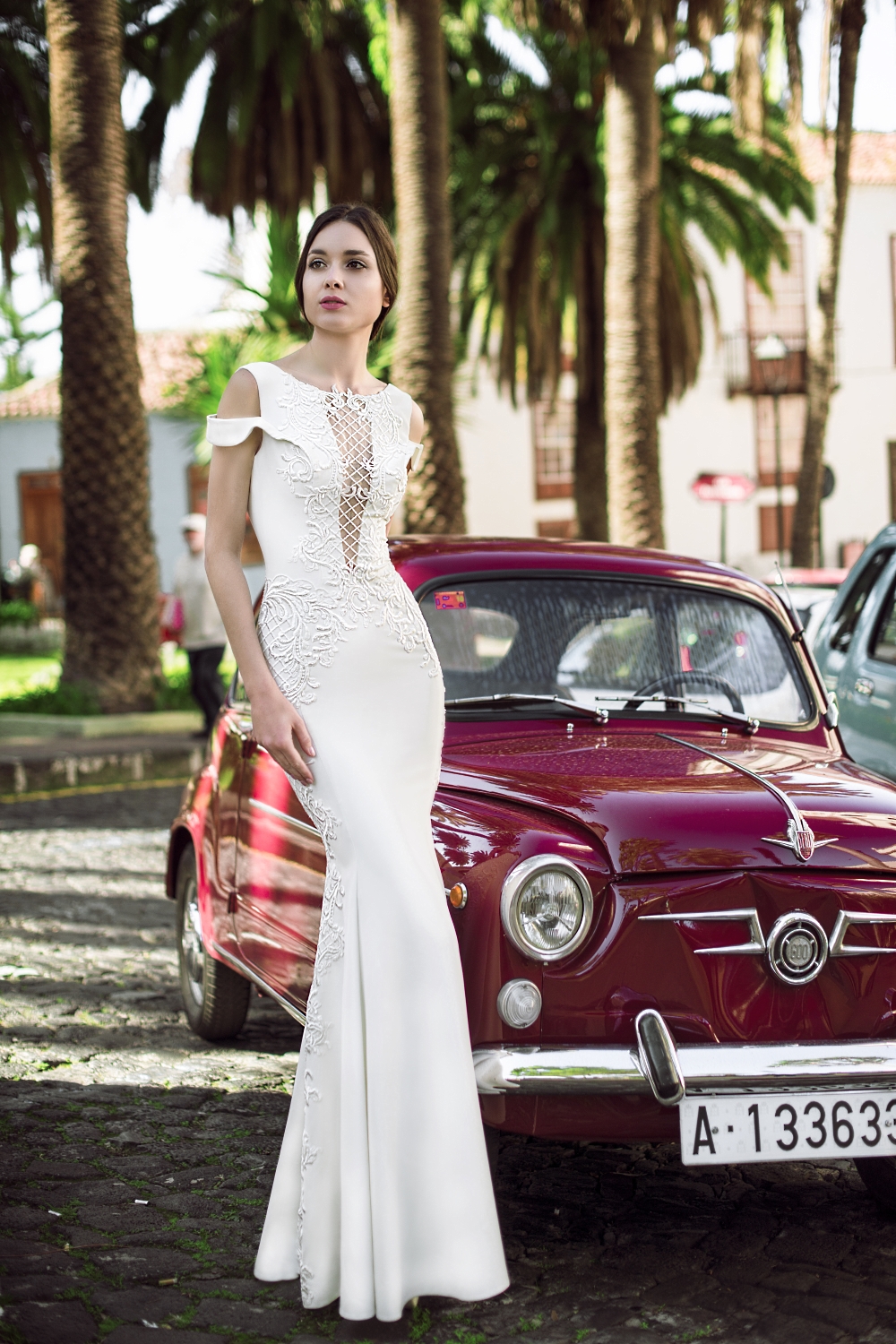 robe de mariee decolette profond