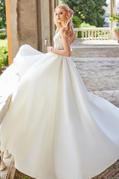 Robe de mariée fluide