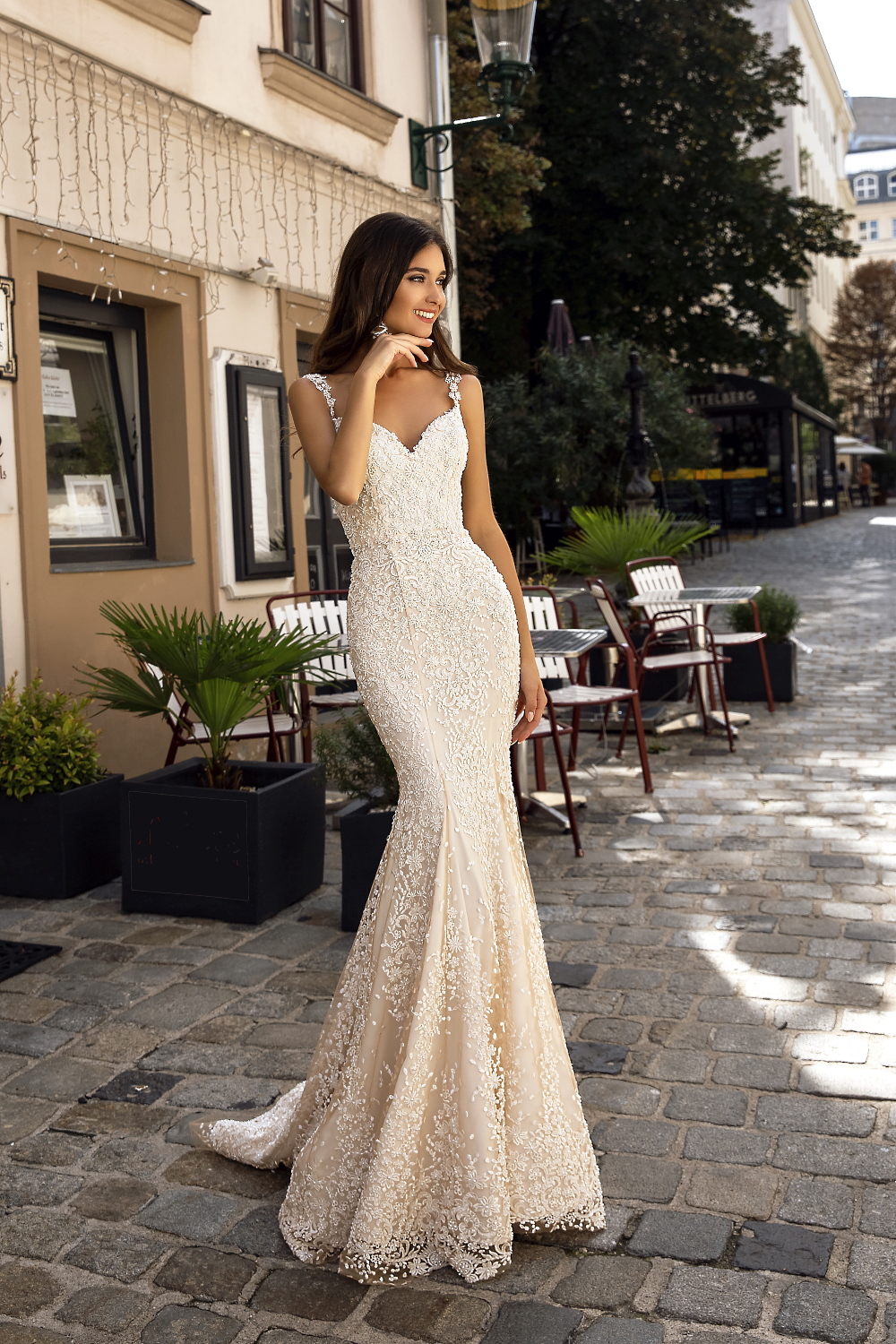 Robe de mariée fourreau bustier discount