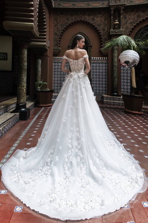 Robe de mariée de luxe camélias