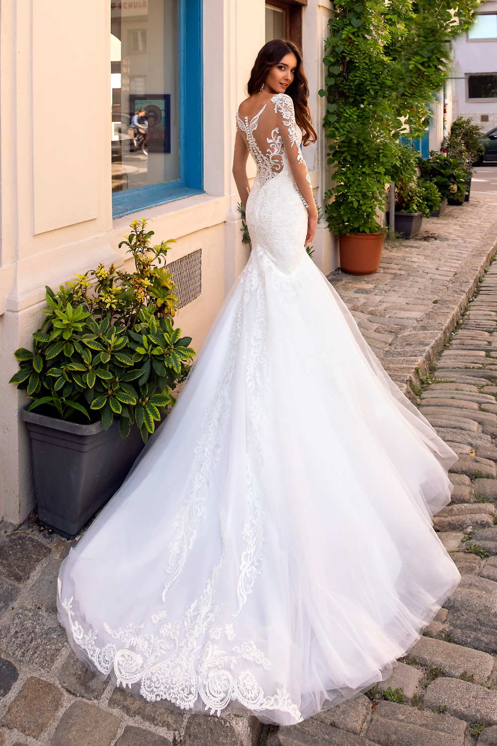 robe de mariee longues manches en dentelle