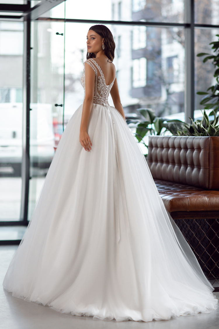 robe de mariee a ligne en tulle de soie
