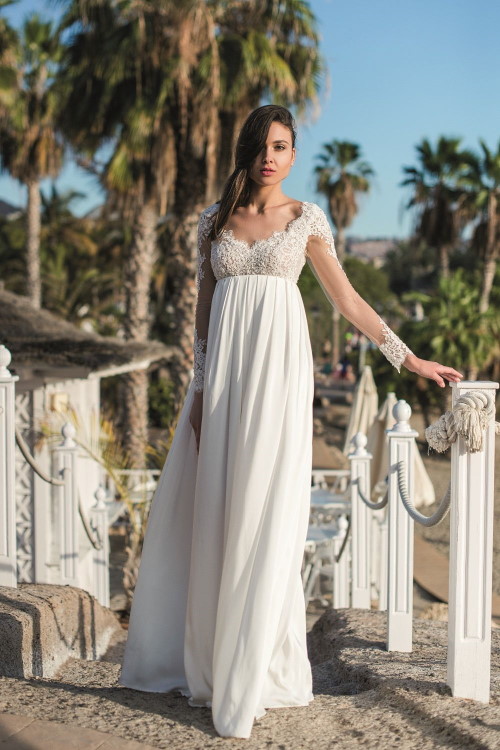 Robe de mariée empire fluide