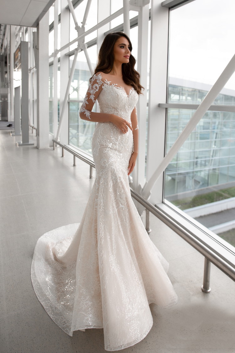 Robe de mariee forme trompette Oksana Mukha Paris