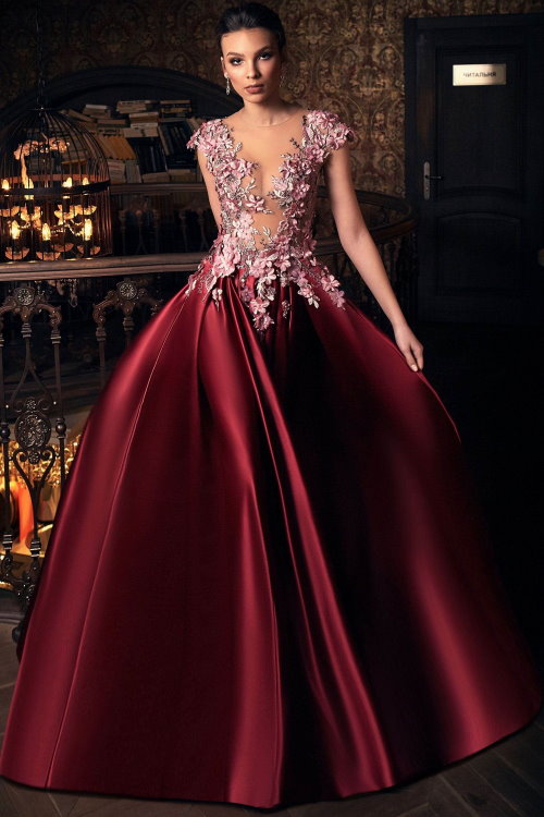 Robe de soirée longue pourpre