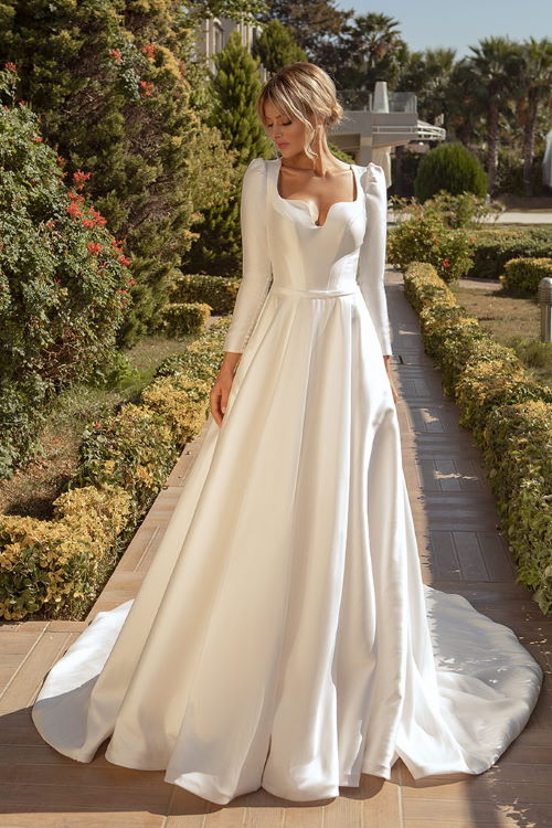 Robe de mariée couverte