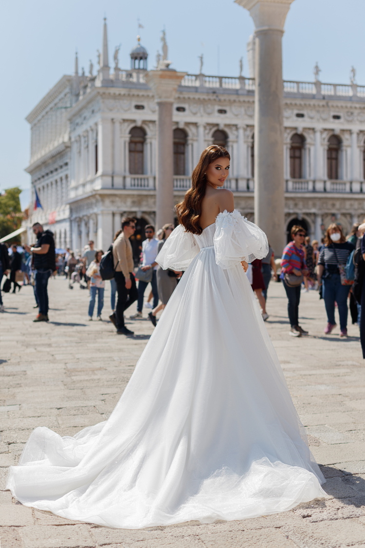 robe de mariee avec manches bouffantes