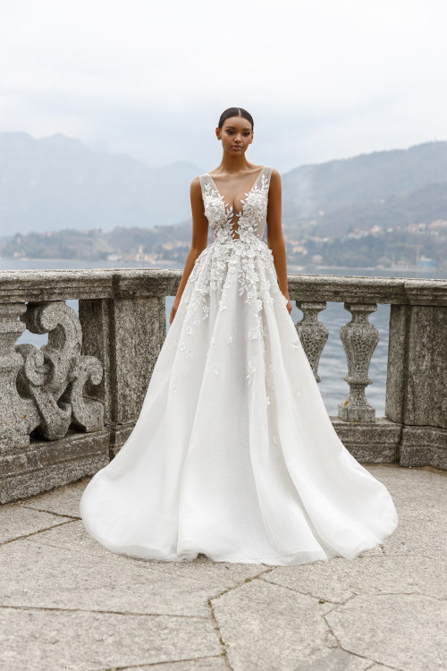 Robe de mariée décolleté en V