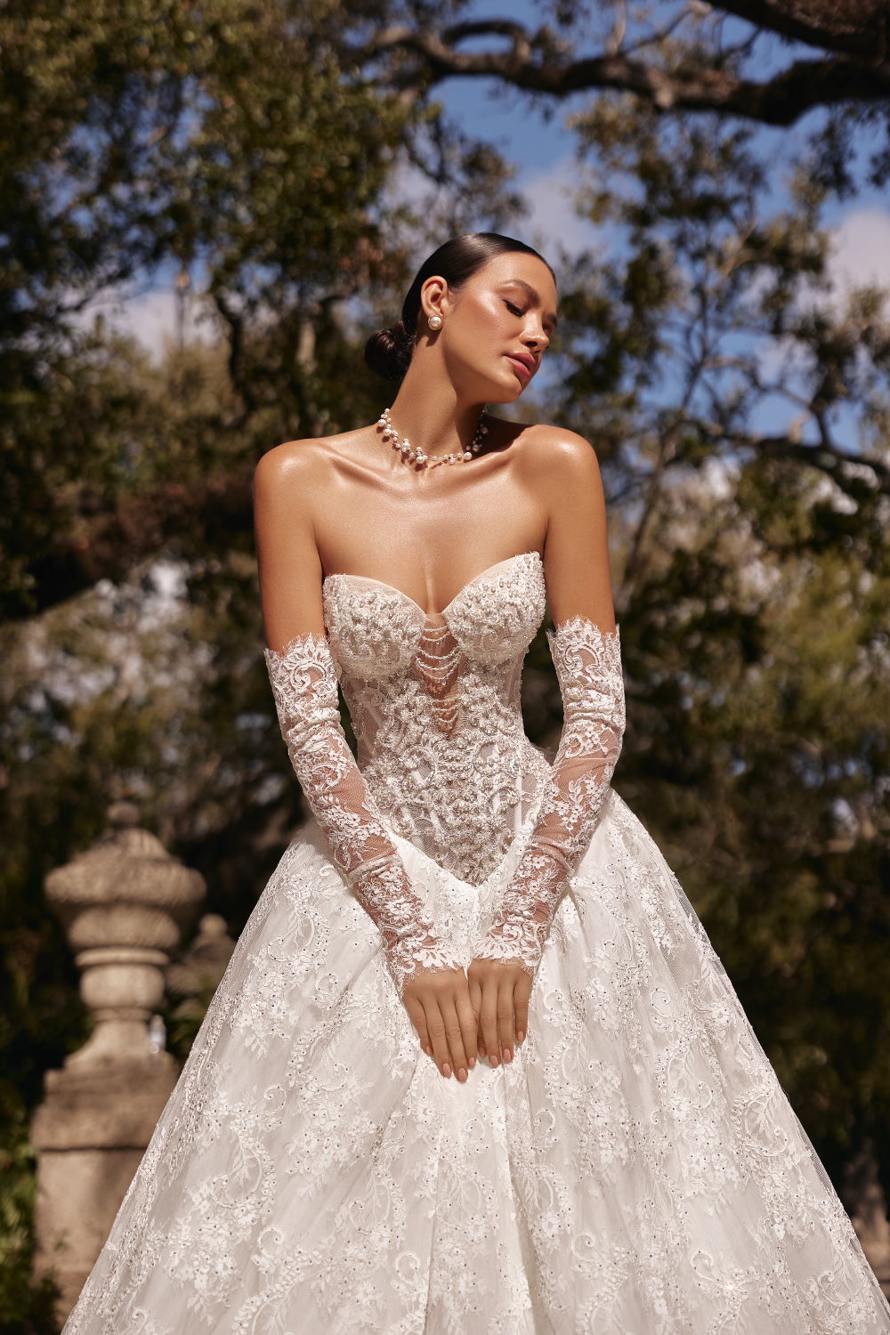 robe de mariee bustier tres travaillee