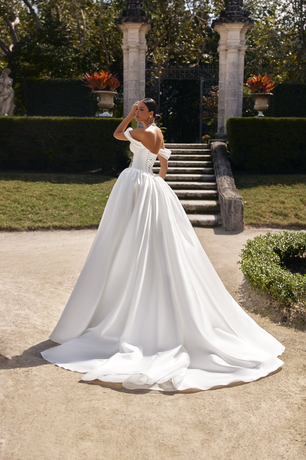 robe de mariee princesse unie simple