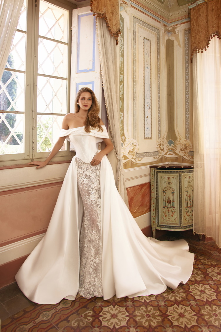 Robe de mariée sirene en dentelle avec corset et sur-jupe amovible en satin