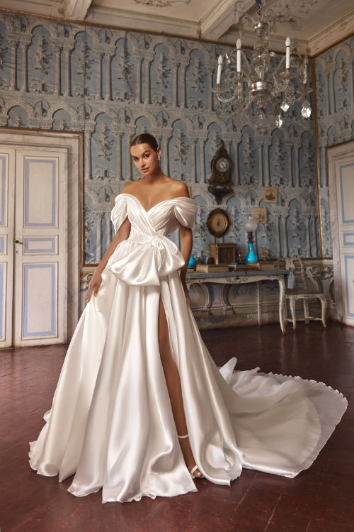 Robe de mariée drapée soyeuse