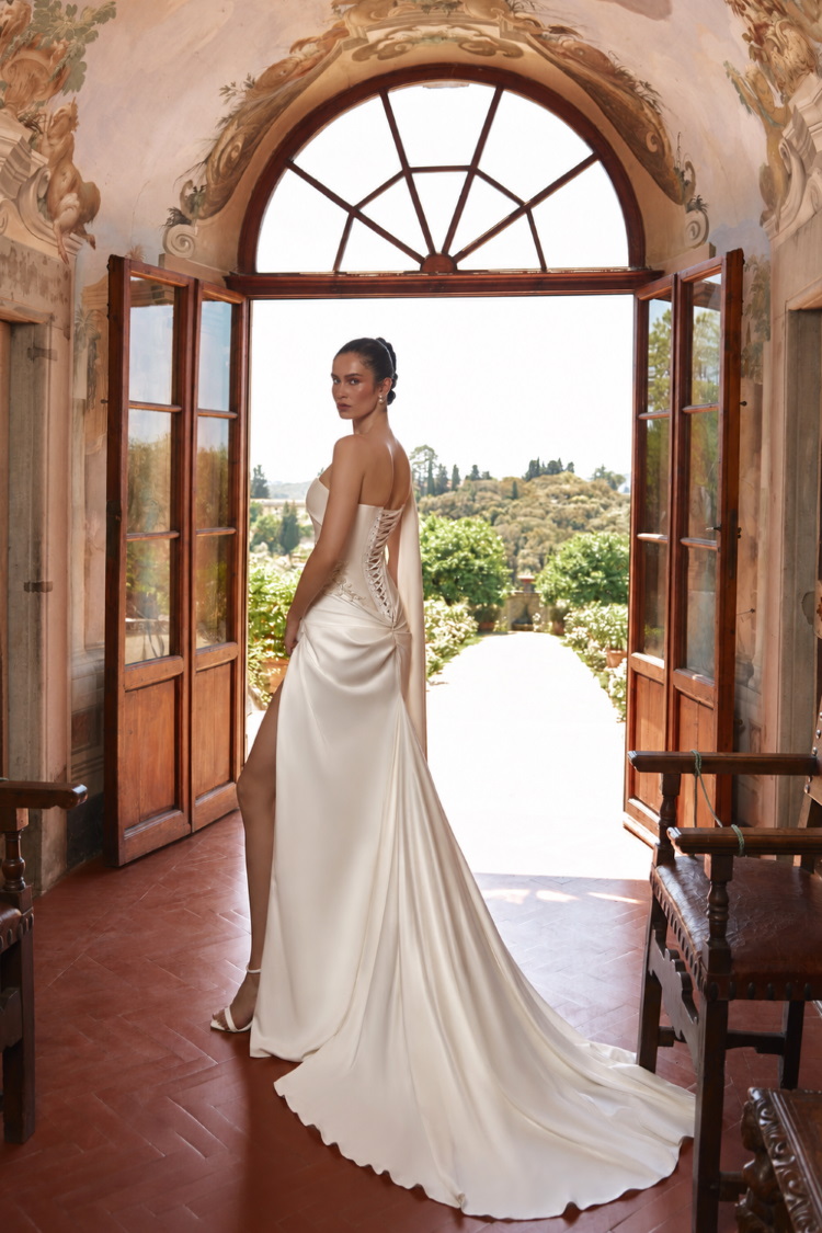 robe de mariee sexy avec laçage dans le dos
