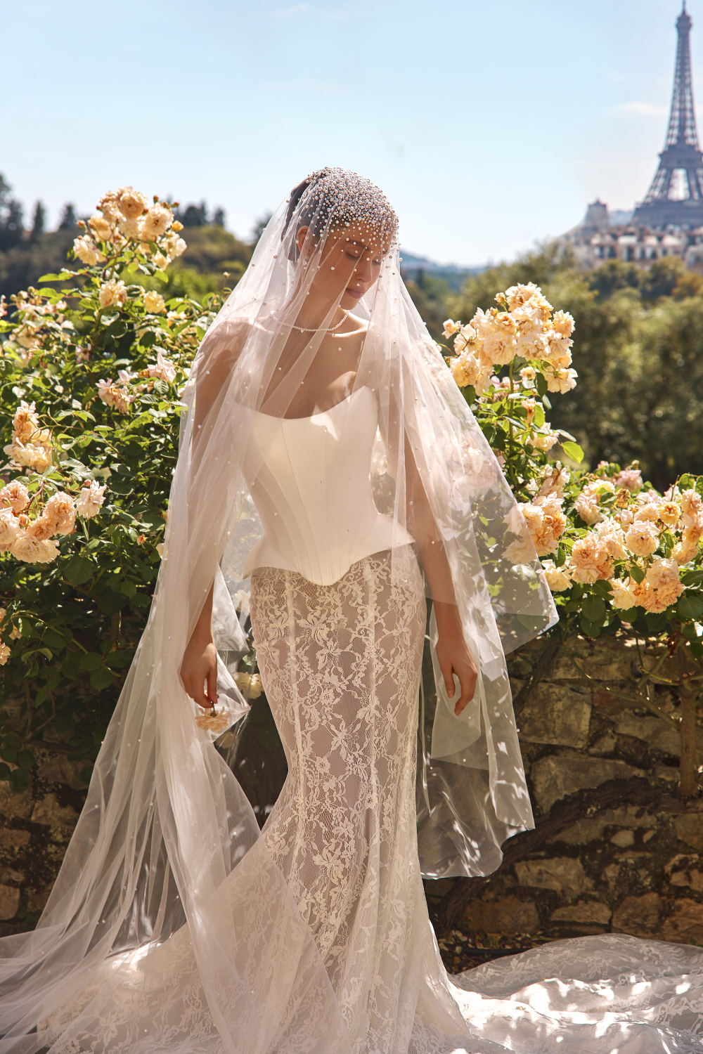 voile de mariee avec tete perlee